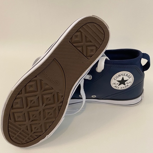 Boys Leather Converse Size 3 - Picture 2 of 3